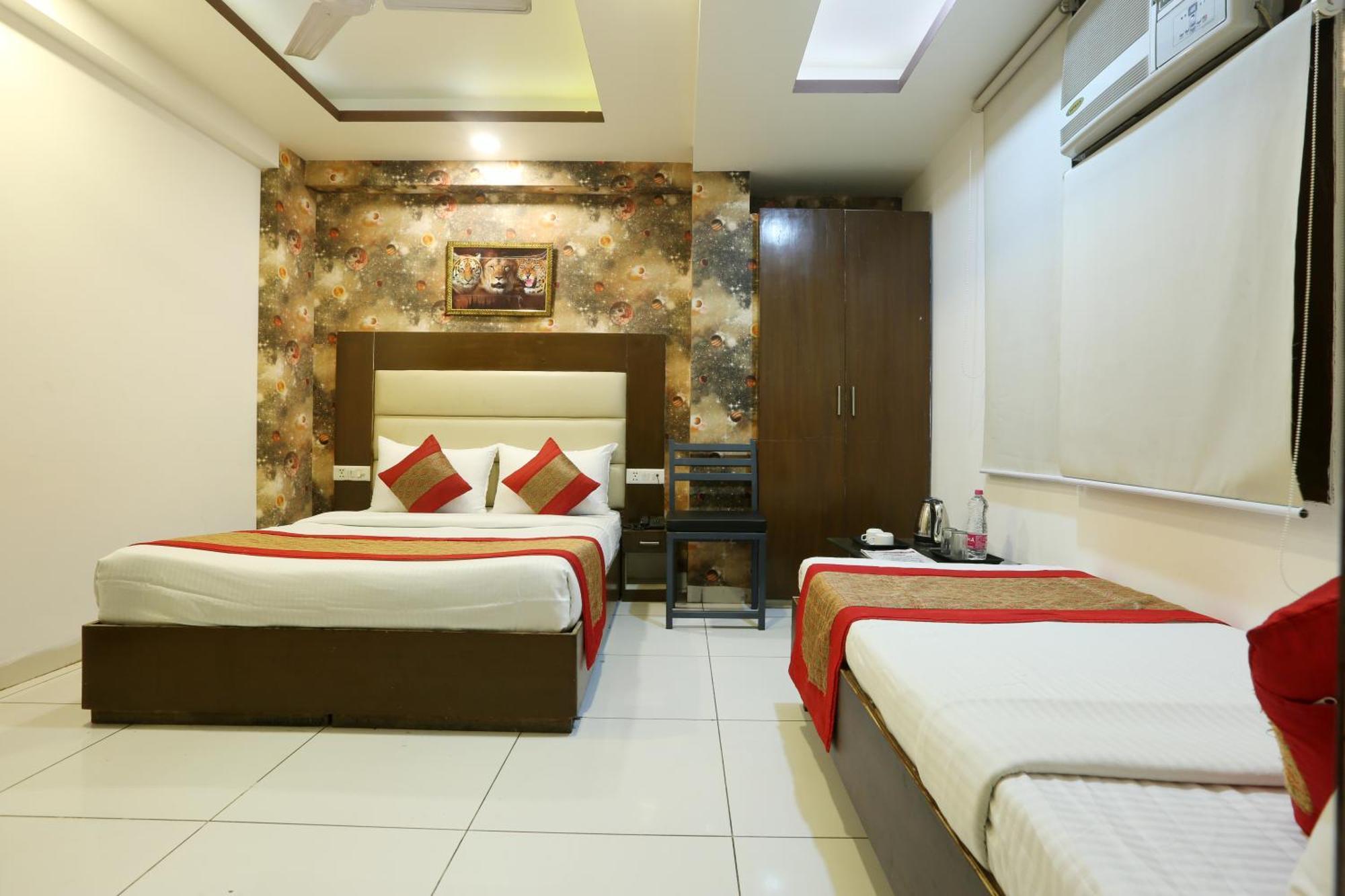 Hotel Triton Grand At Delhi Airport New Delhi Exterior photo